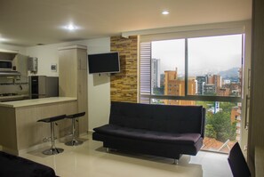 Studio | Desk, iron/ironing board, free cots/infant beds, free WiFi