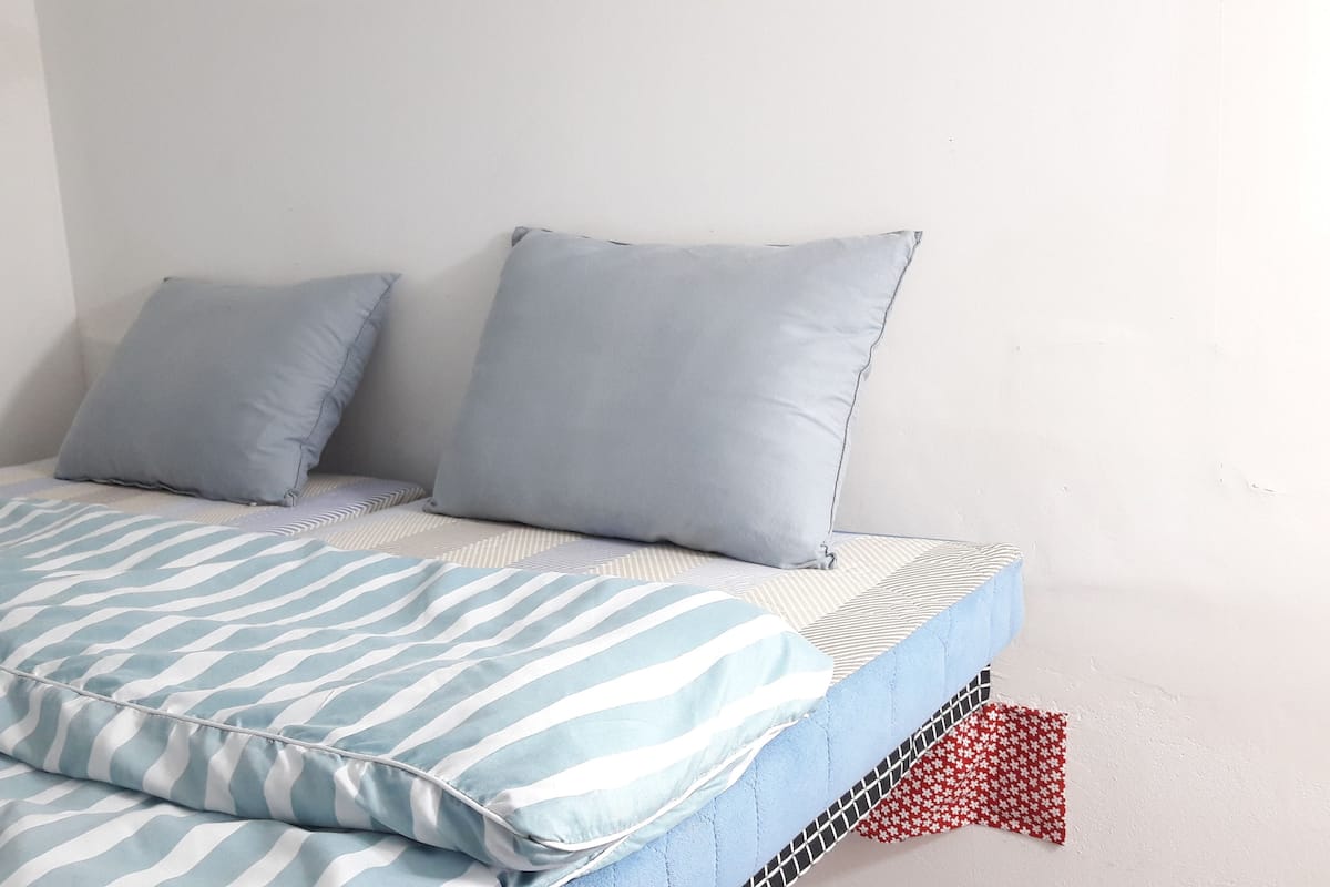 Slaapzaal, gemengde slaapzaal, gedeelde badkamer (4 persons) | Extra bedden, gratis wifi
