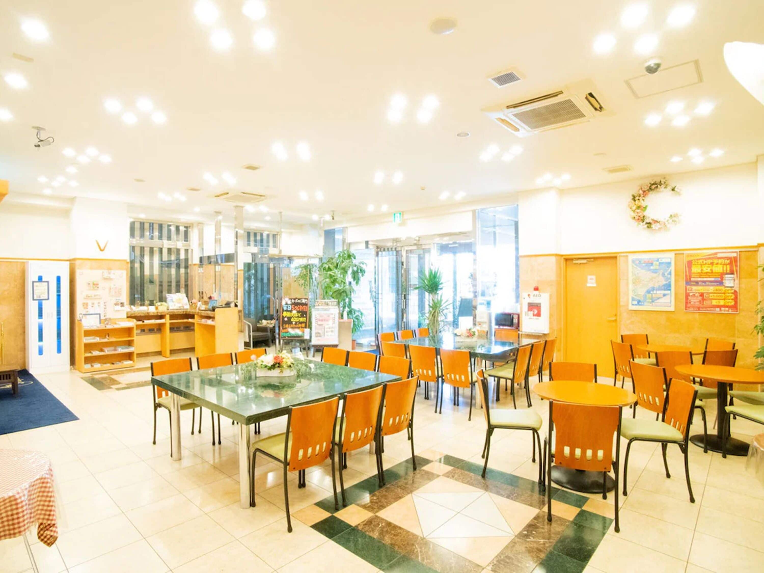 包含每日自助早餐