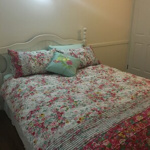 Iron/ironing board, free WiFi