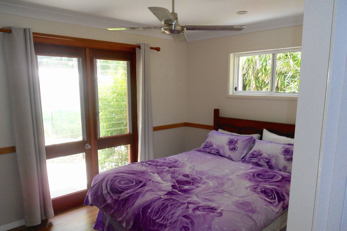 Iron/ironing board, free WiFi