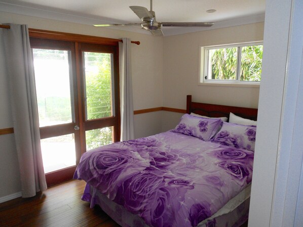 Iron/ironing board, free WiFi