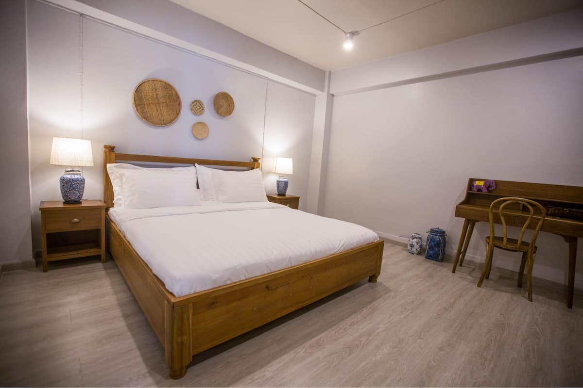 In-room safe, desk, free WiFi, bed sheets