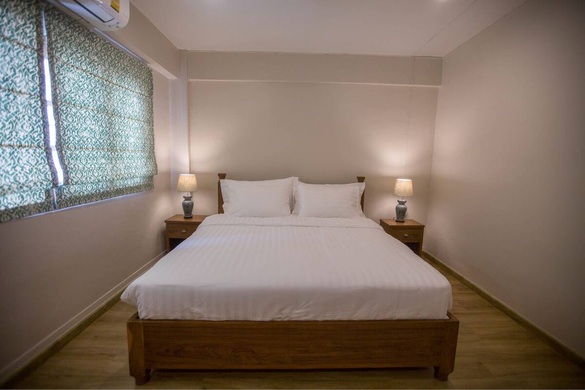 In-room safe, desk, free WiFi, bed sheets