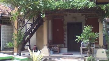 Standard Room (Fan ) | Balcony