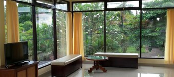 Puri Mandhara Lovina