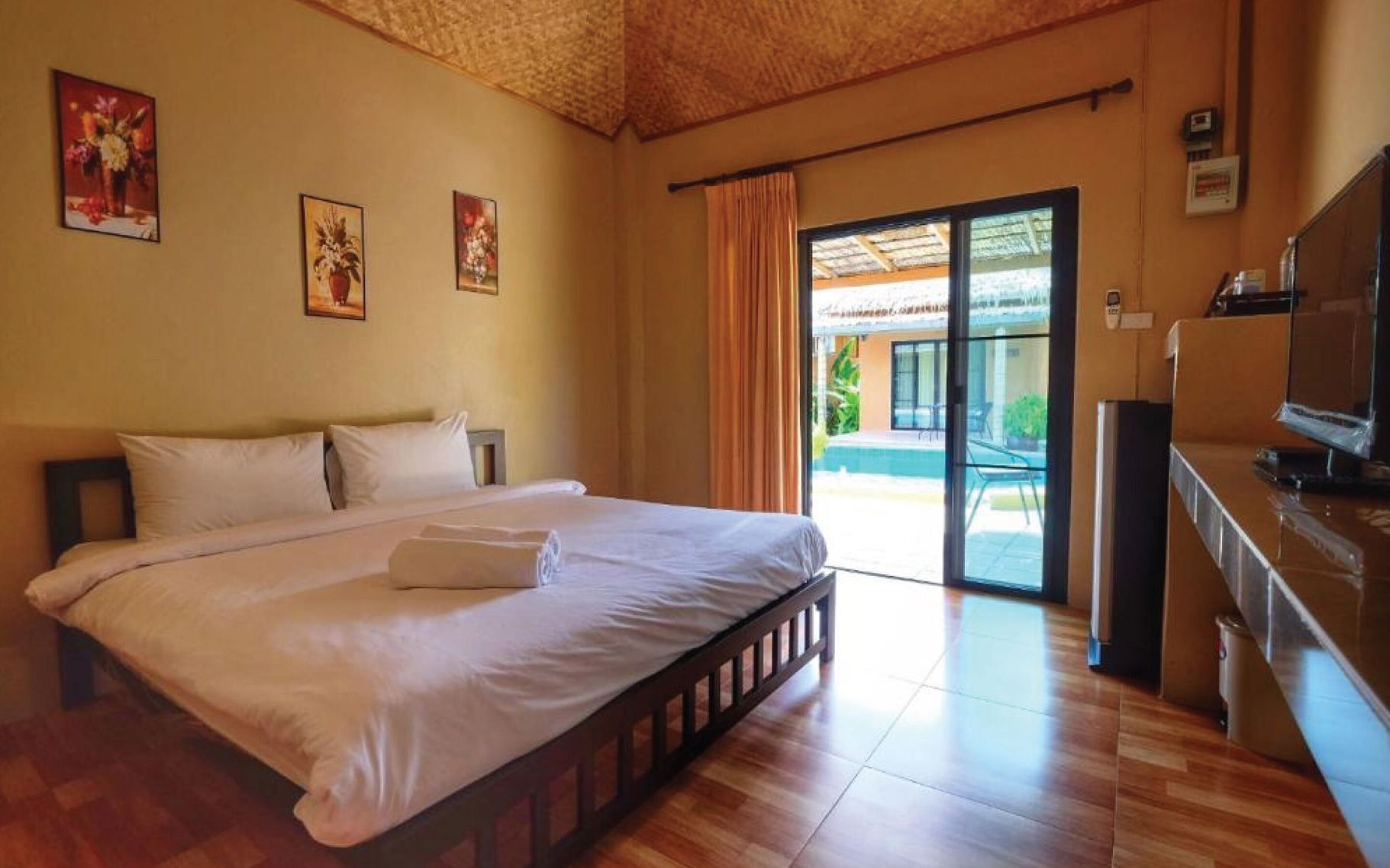 Wifi gratis y ropa de cama 