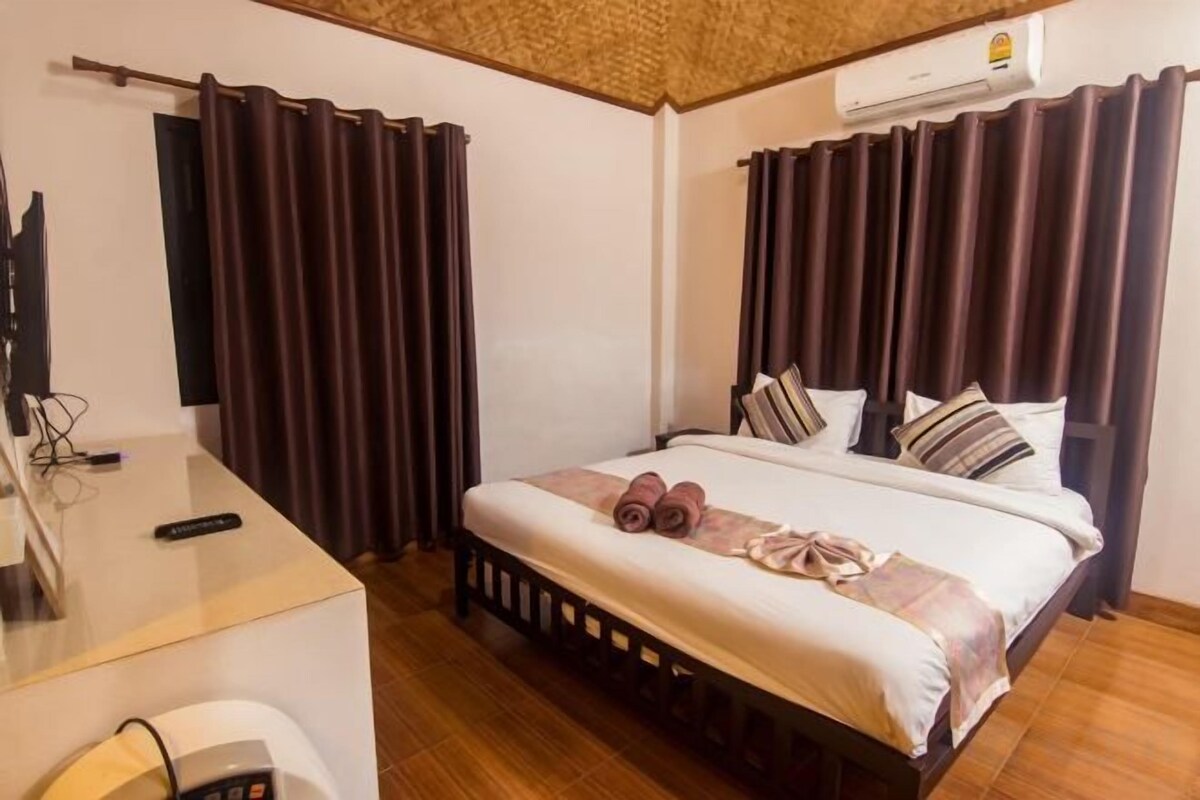 Wi-Fi de cortesia, roupa de cama