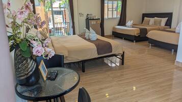 Family Room | Free WiFi, bed sheets