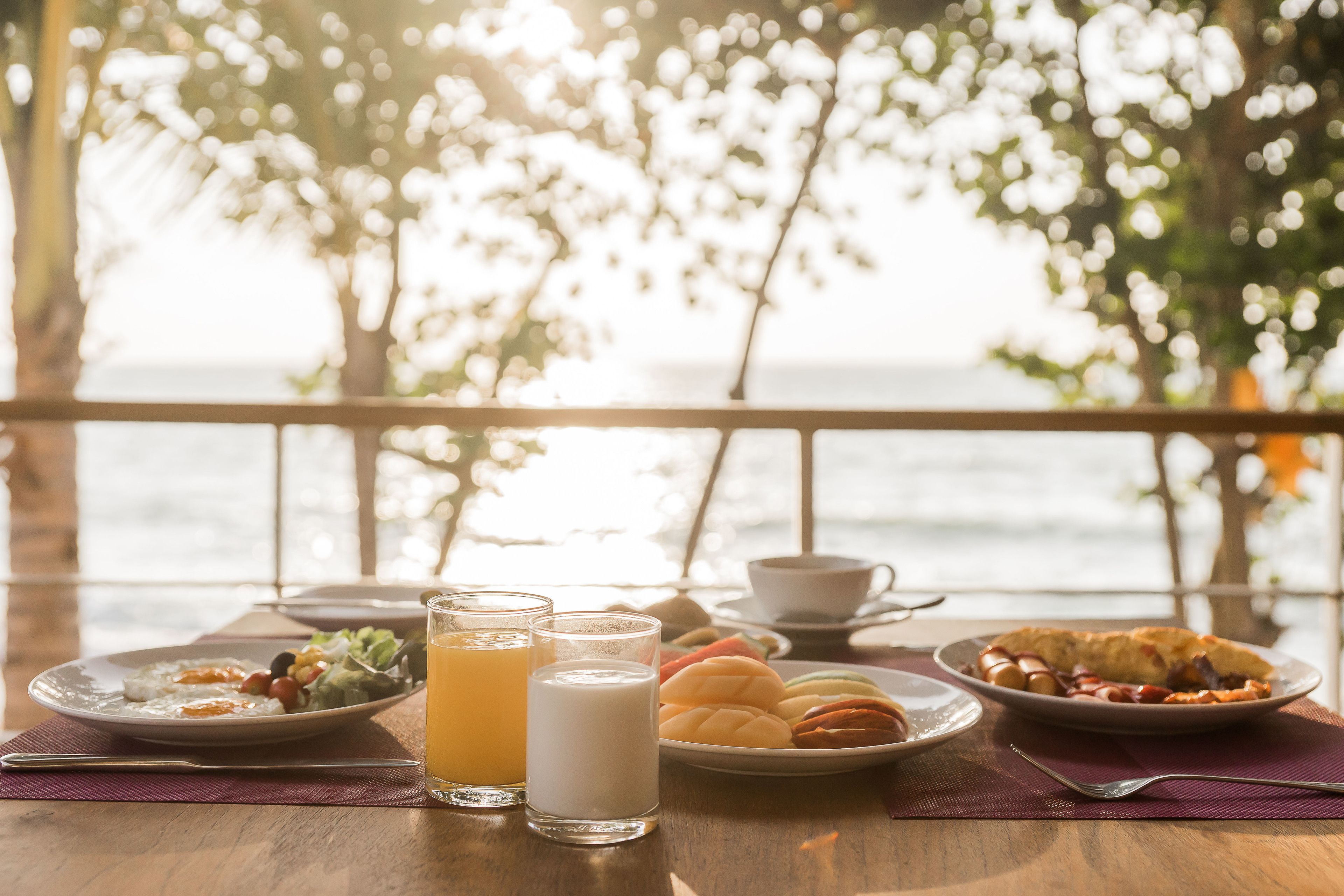 Daily full breakfast (THB 500 per person)
