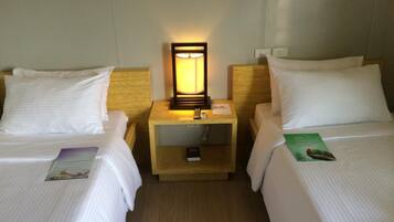 In-room safe, free WiFi