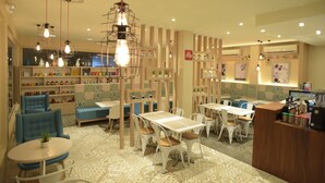Lunch and dinner served - Vybe Hotel (Laoag)
