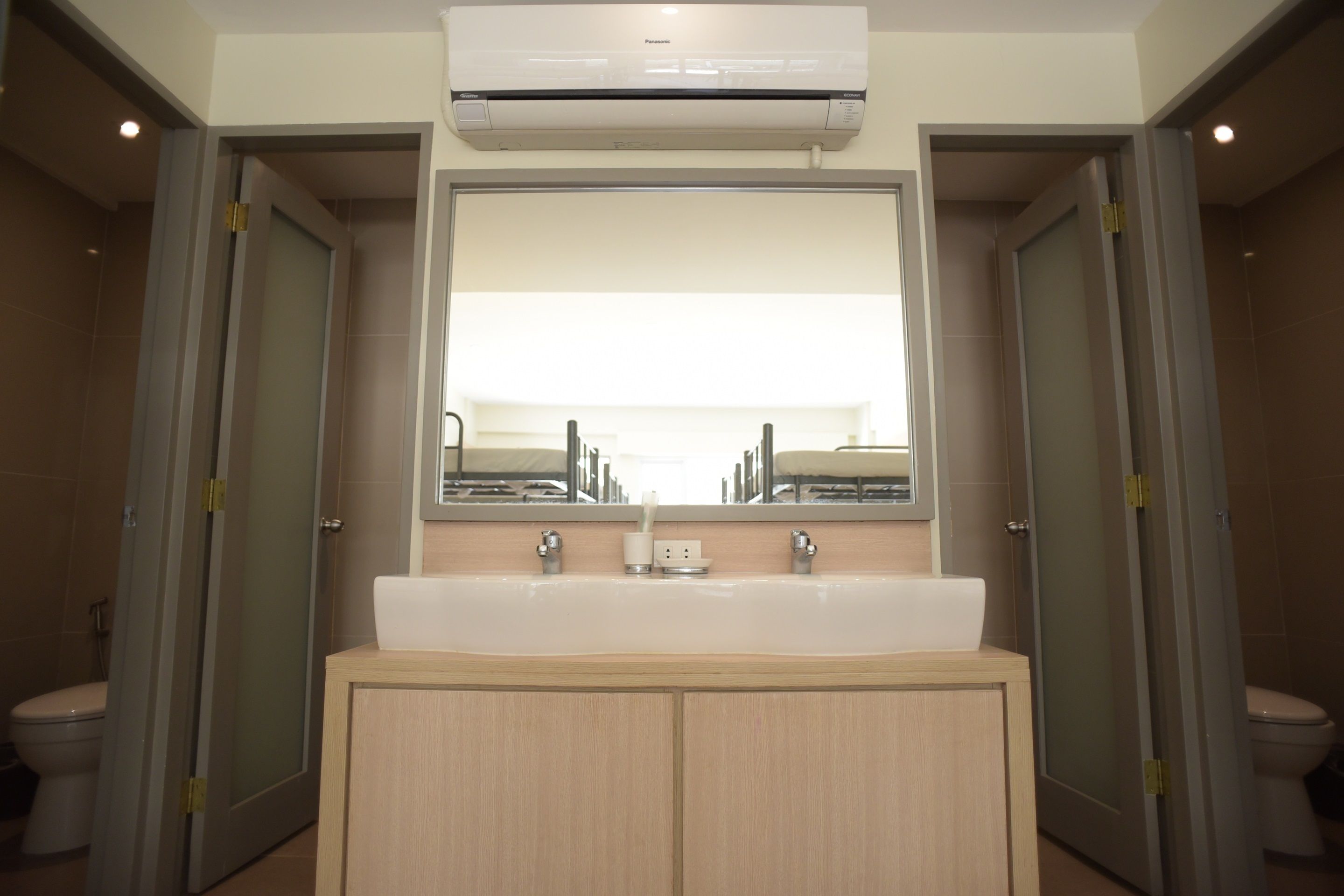 Dormitory Deluxe Room | Bathroom