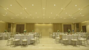 Banquet hall - Vybe Hotel (Laoag)