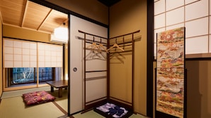 Interior - Rinn Sanjusangendo (Kyoto)