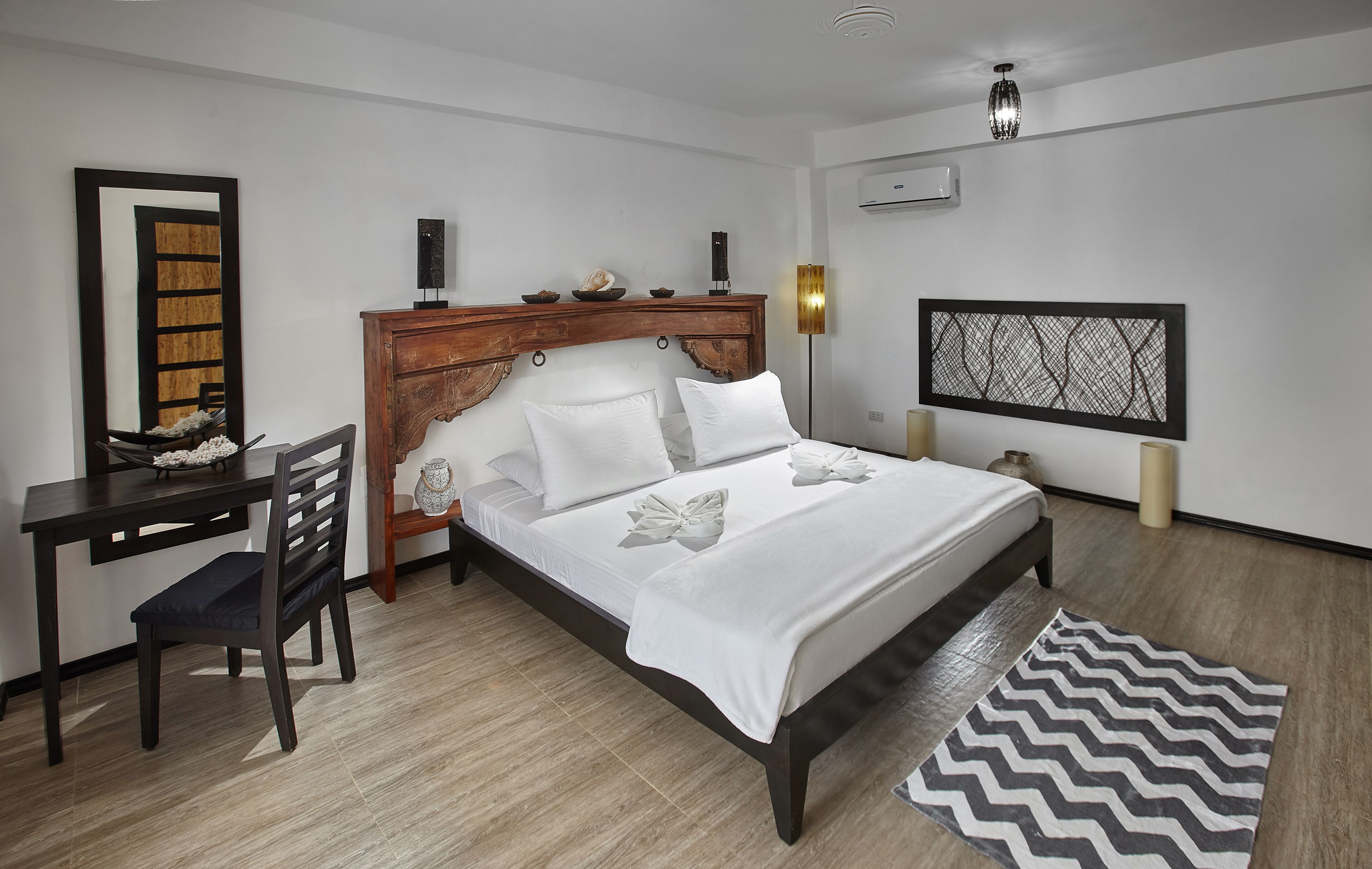 family house | minibar, in-room safe, desk, blackout curtains