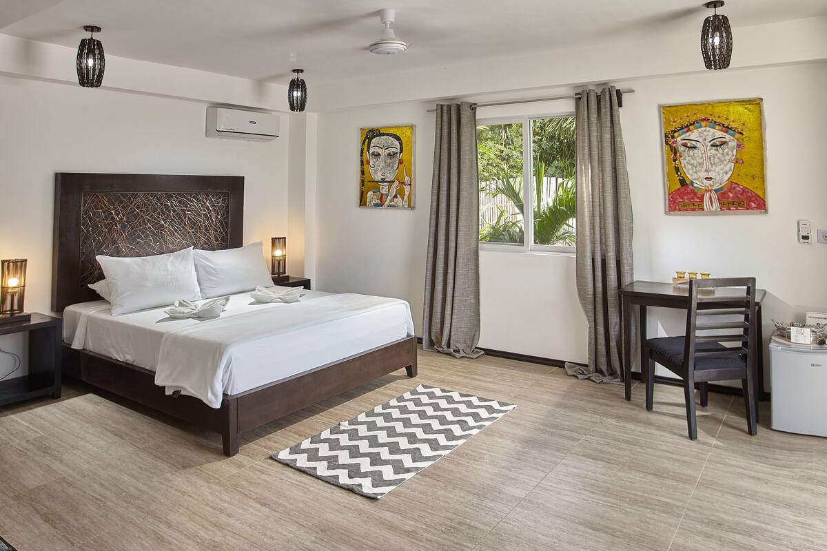 family house | minibar, in-room safe, desk, blackout curtains