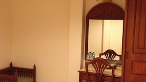 Room amenity - Smile Inn Patong (Patong)
