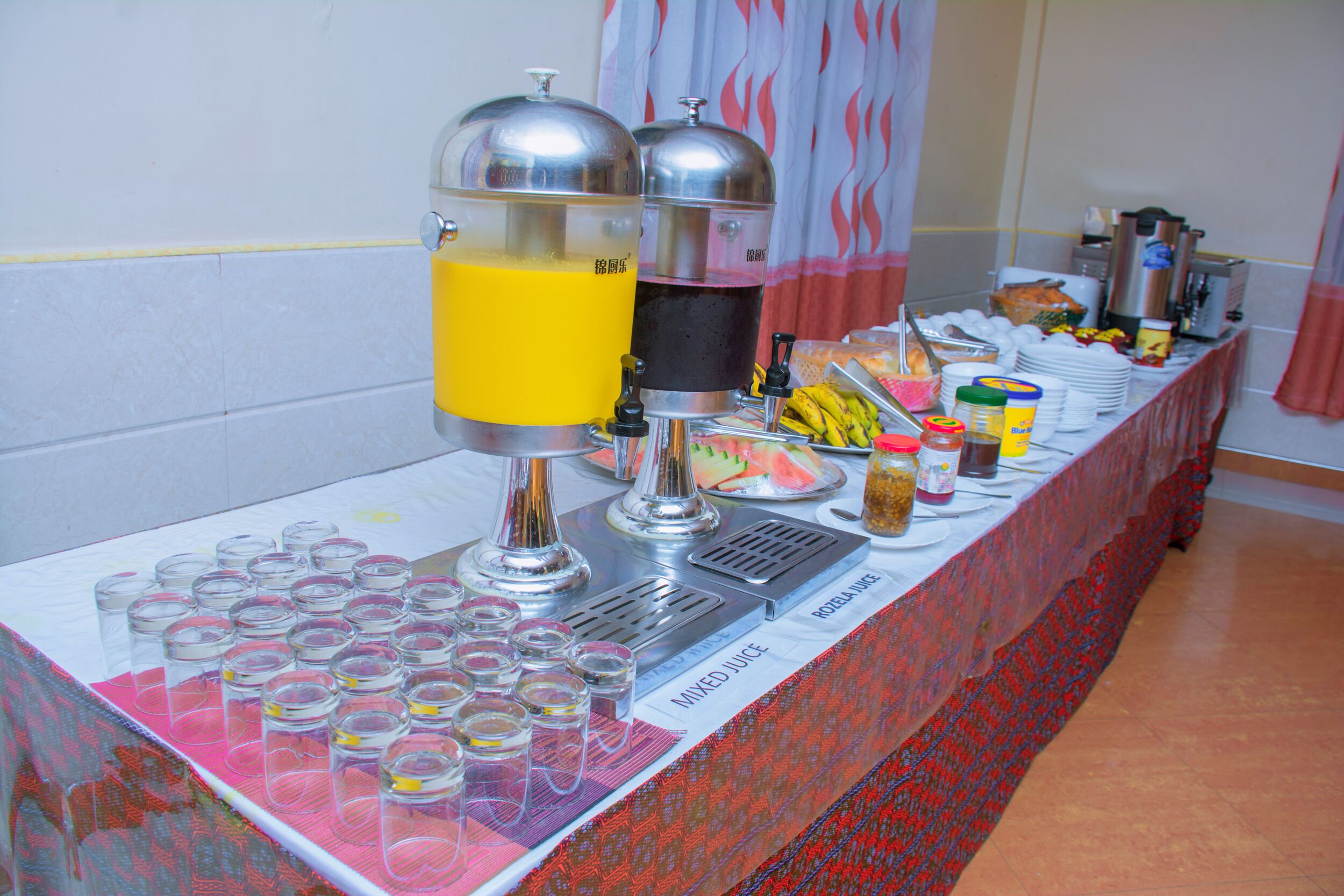 Daily continental breakfast (USD 7 per person)