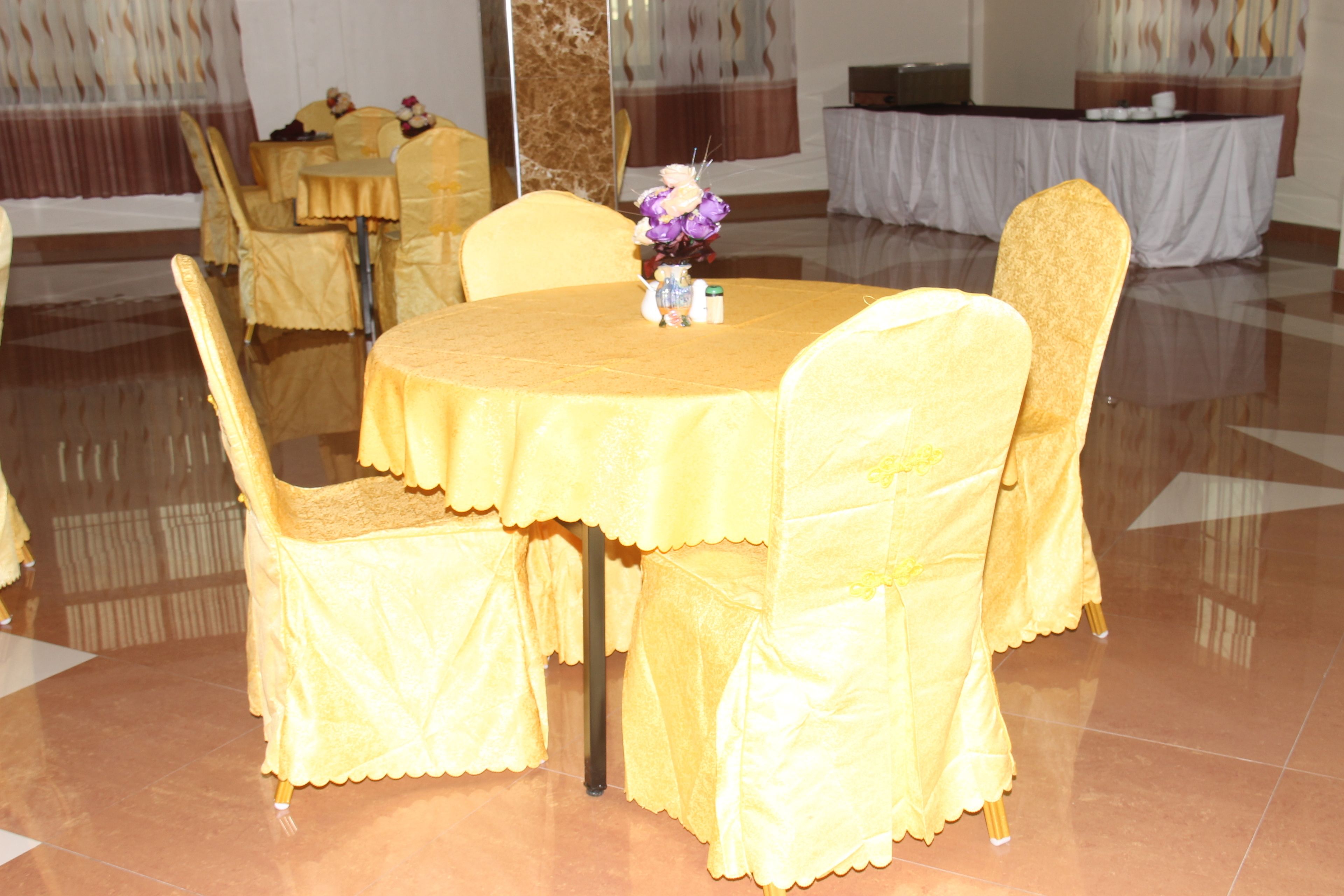 breakfast, lunch, dinner served; local and international cuisine