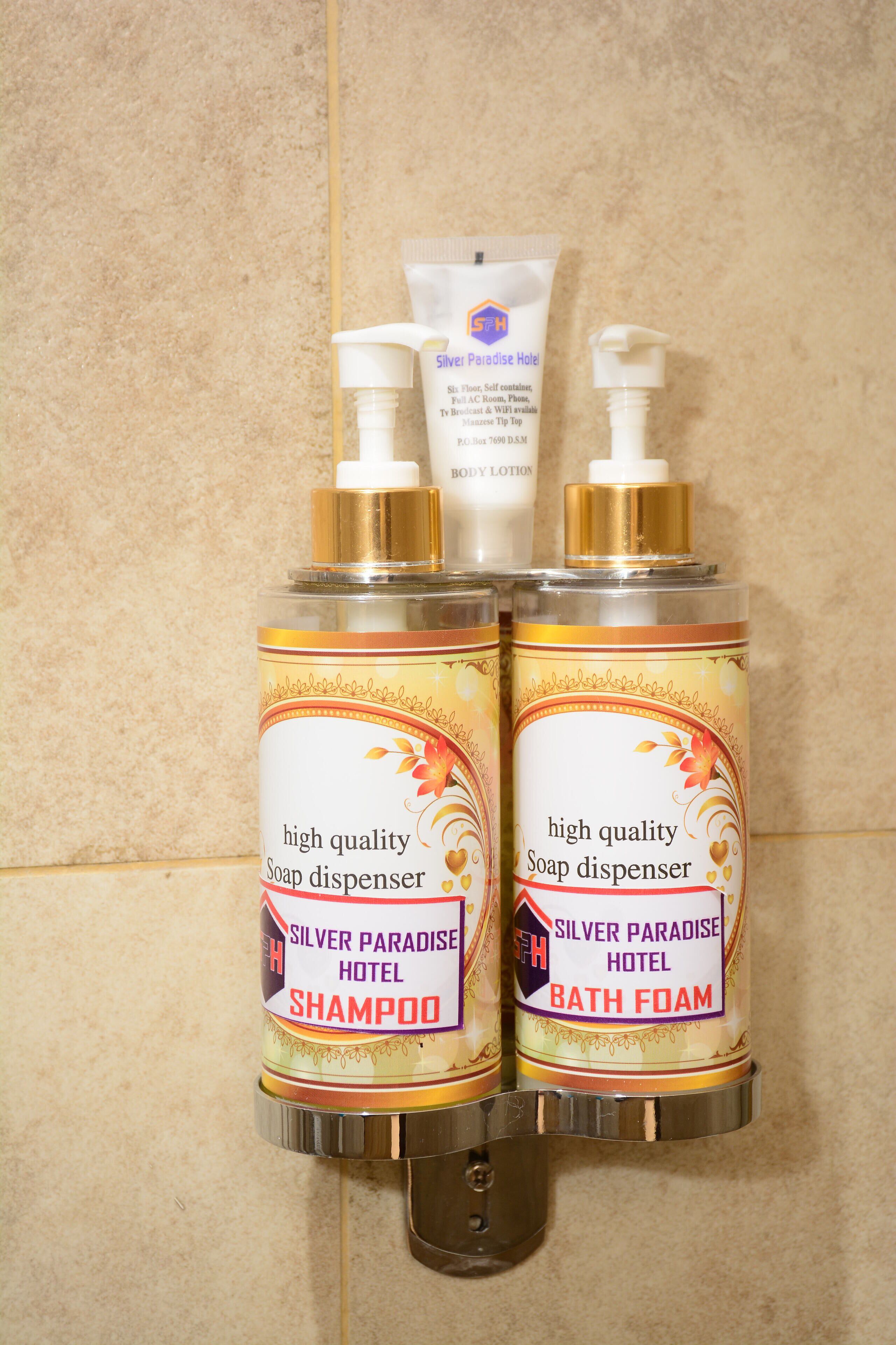 shower, rainfall showerhead, free toiletries, hair dryer