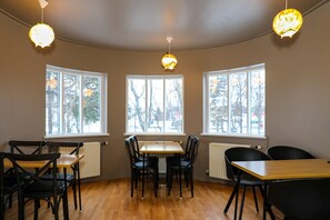 Dining room - Akureyri Hostel (Akureyri)
