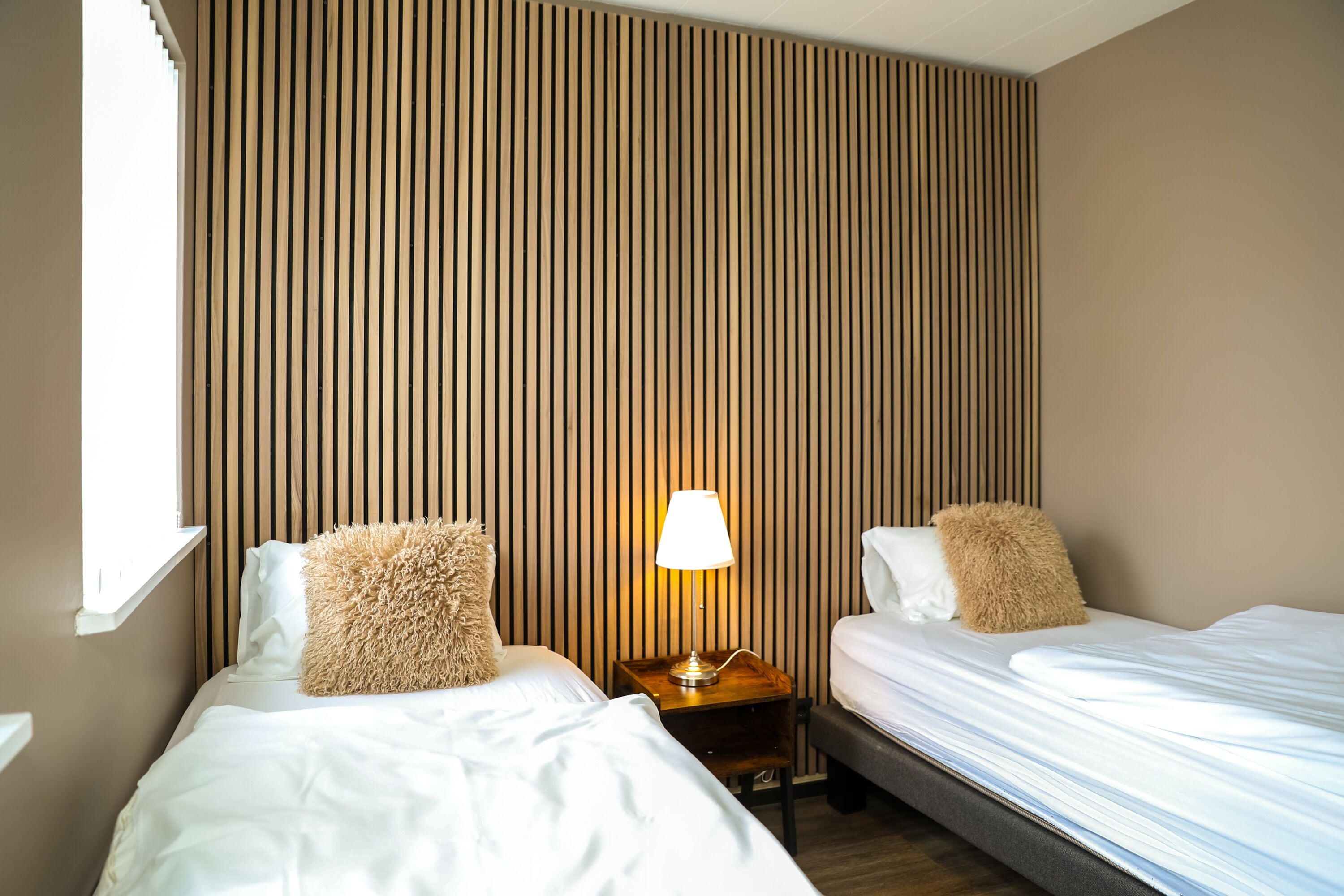 Small Twin Room, Shared Bathroom | Desk, laptop workspace, free WiFi, bed sheets
