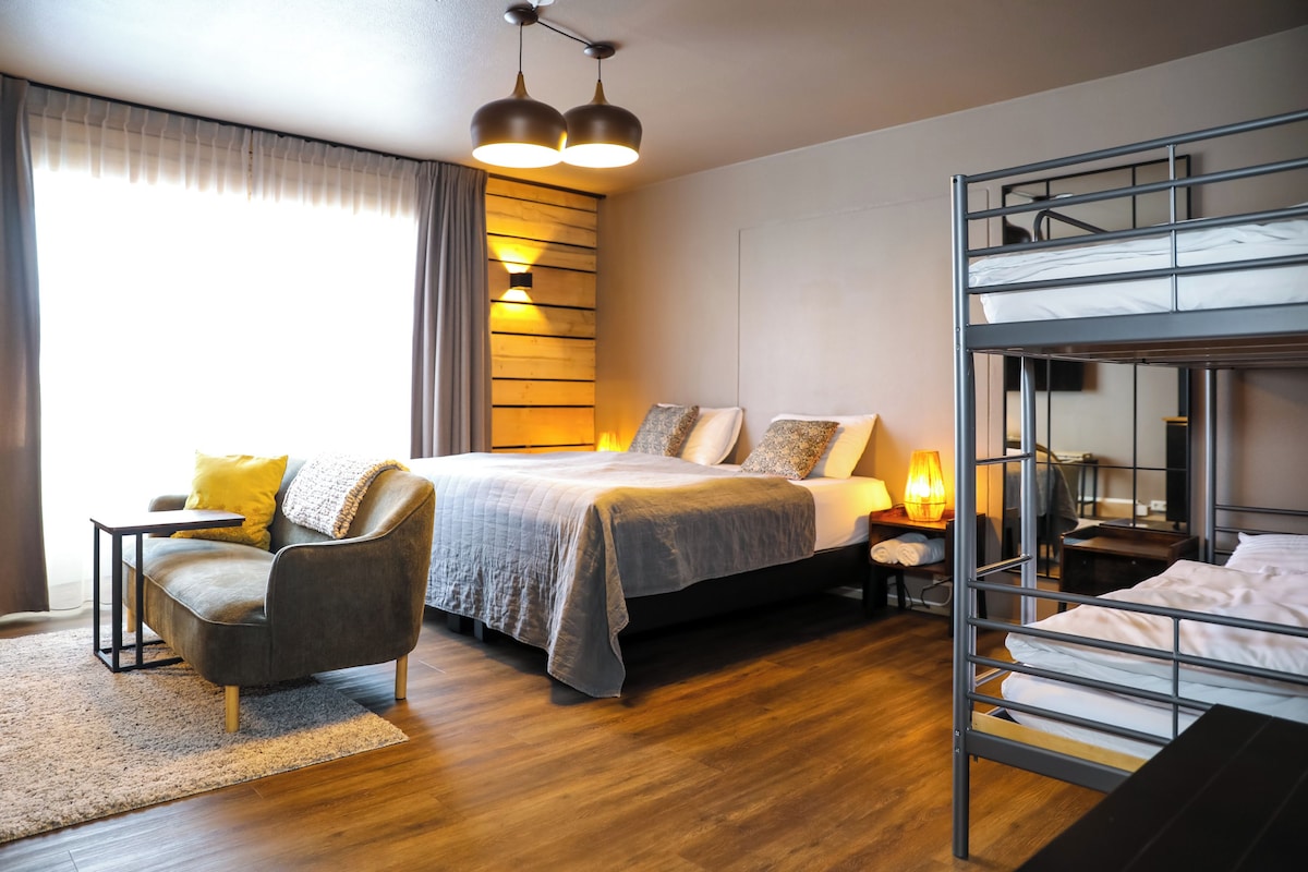 Habitación familiar | Escritorio, espacio para trabajar con un portátil, wifi gratis