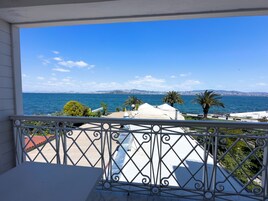 Ropa de cama de alta calidad, minibar, escritorio y cunas gratuitas 