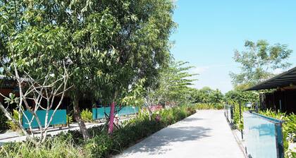Tonrak Resort