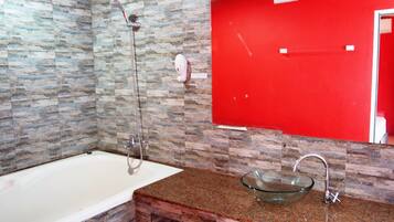 Room | Bathroom | Free toiletries, towels