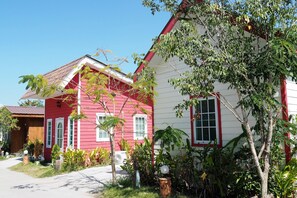 Villa | Desk, free WiFi - Tonrak Resort (Ongkharak)