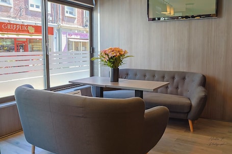 Recepción. Hotel de la Cathedrale