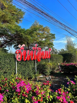 Front of property - Honey Inn (Lam Luk Ka)