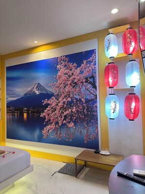 VIP Room with Jacuzzi - Honey Inn (Lam Luk Ka)