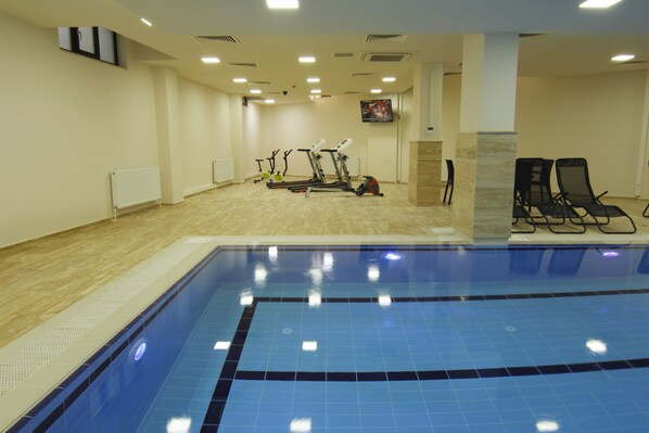Indoor pool - Zin D Home Cekmekoy (Çekmeköy)