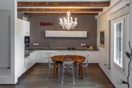 Televisión de pantalla plana