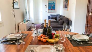 Apartament familiar, 3 dormitoris, edifici annex | Interior de l'entrada