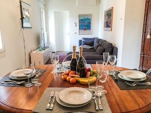 Apartamento família, 3 quartos, em edifício anexo | Entrada (vista interna)
