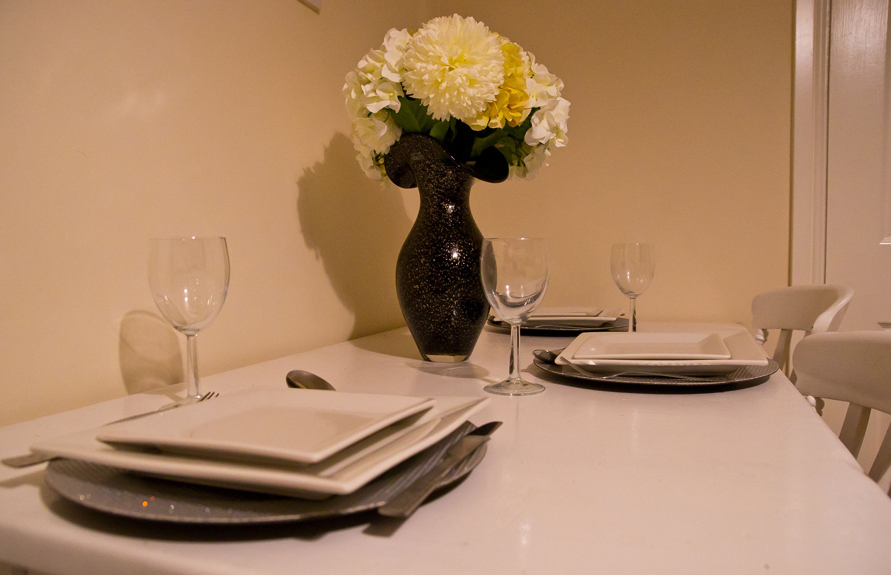 Apartment, 2 Bedrooms, Non Smoking, Kitchen | In-room dining