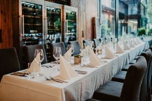 Breakfast, lunch, dinner served; local and international cuisine  - Hotel Sopot (Sopot)