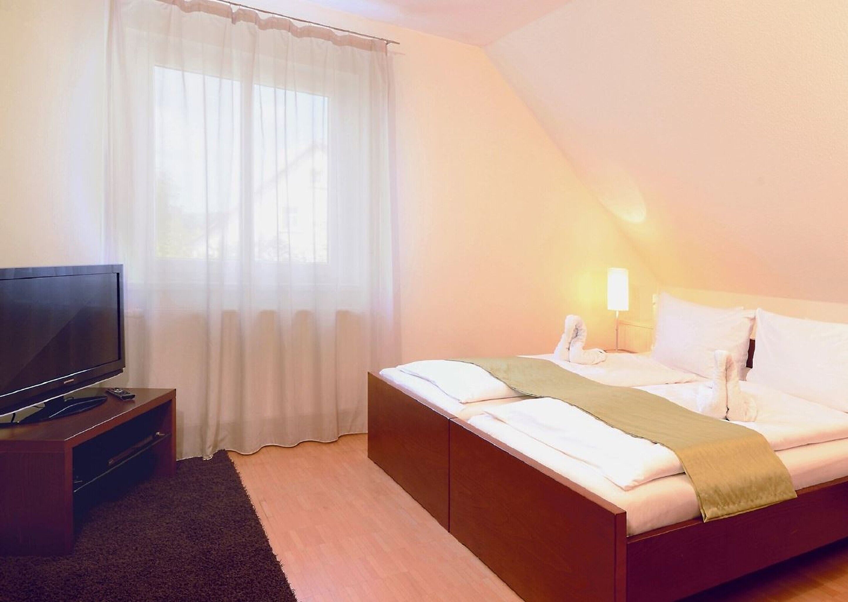 1 bedroom, desk, laptop workspace, blackout curtains