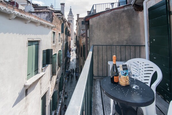 Classic Apartment | View from room - Santa Maria Formosa (Venice)