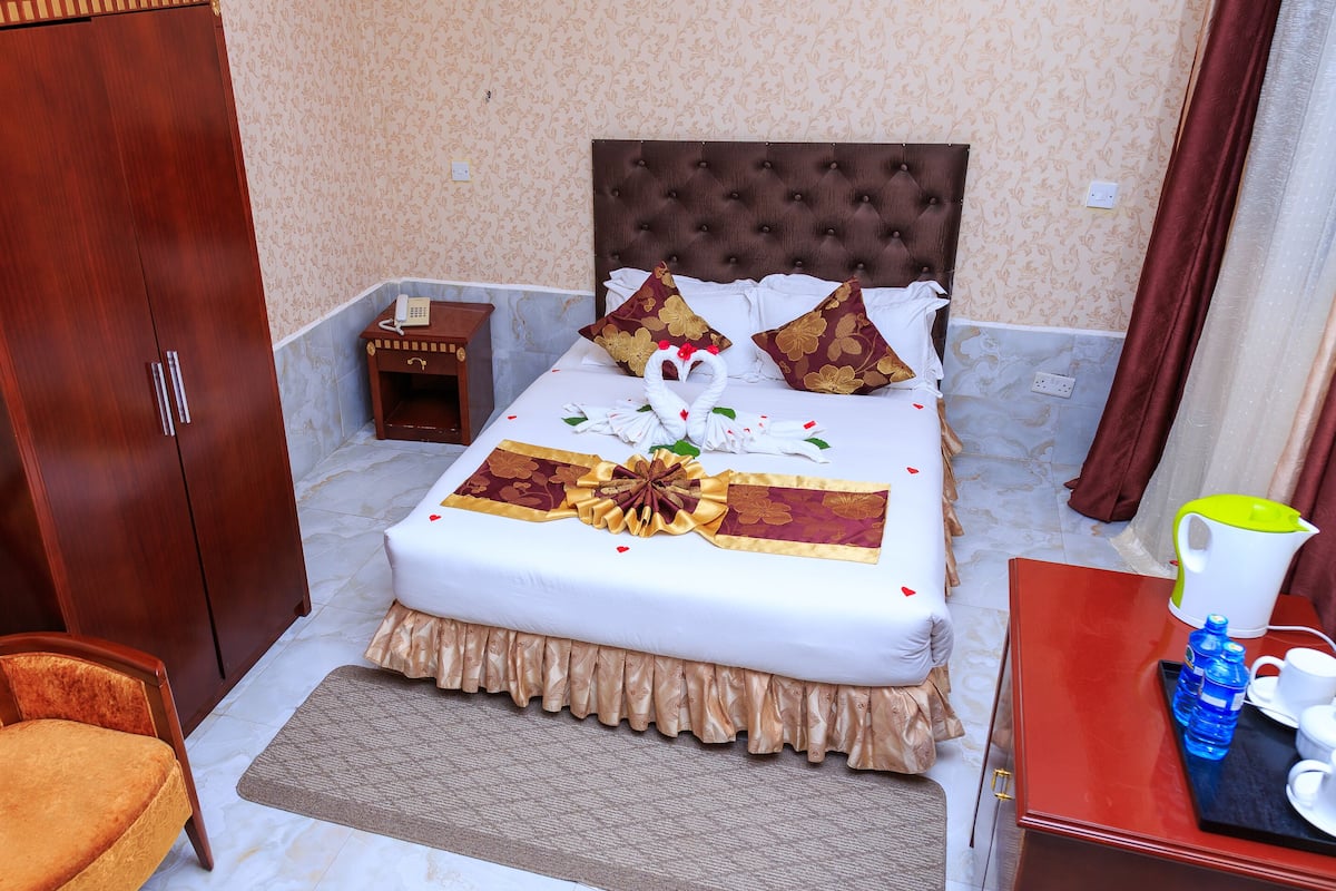 Standard Single Room | Premium bedding, in-room safe, desk, blackout drapes