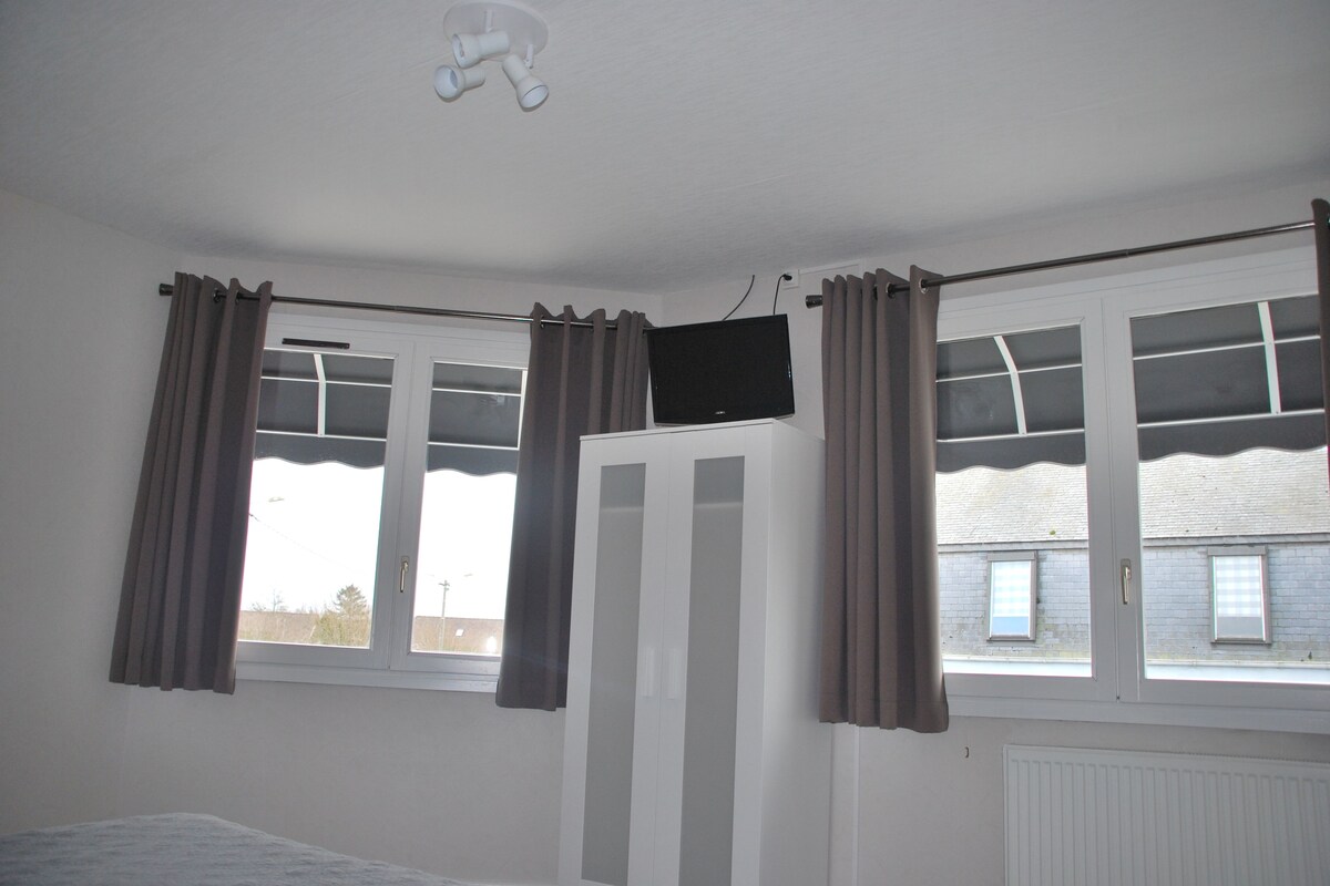 Desk, iron/ironing board, free cribs/infant beds, free WiFi