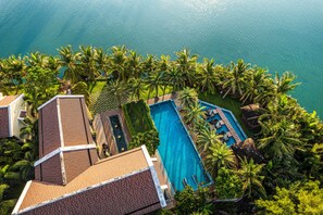 2 outdoor pools, open 8 AM to 7 PM, free cabanas, pool umbrellas - Koi Resort and Spa Hoi An (Da Nang)