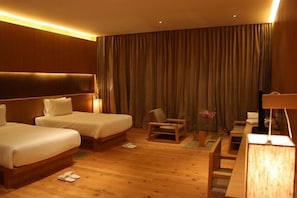Chambre Deluxe Double ou avec lits jumeaux, 1 chambre | Lits pliants/supplémentaires, Wi-Fi gratuit