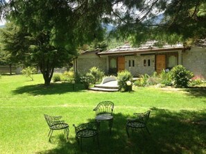 Property grounds - Kichu Resort Paro (Paro)