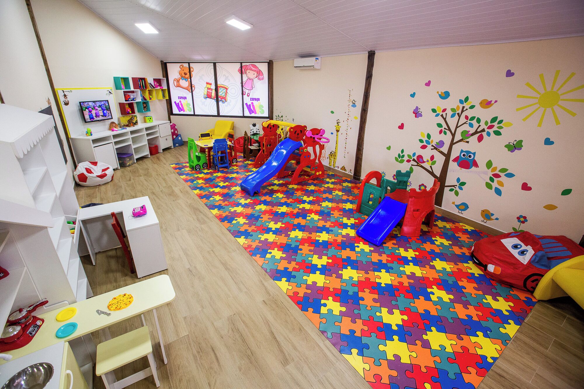 children’s play area – indoor