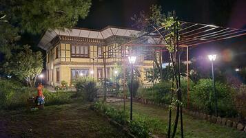 Fachada de la propiedad